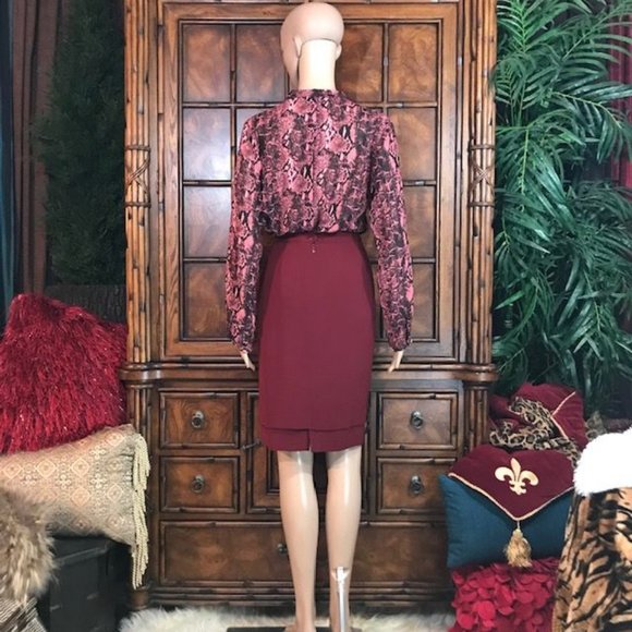 Kasper Burgundy Two Tier Pencil Skirt - Picture 4 of 8